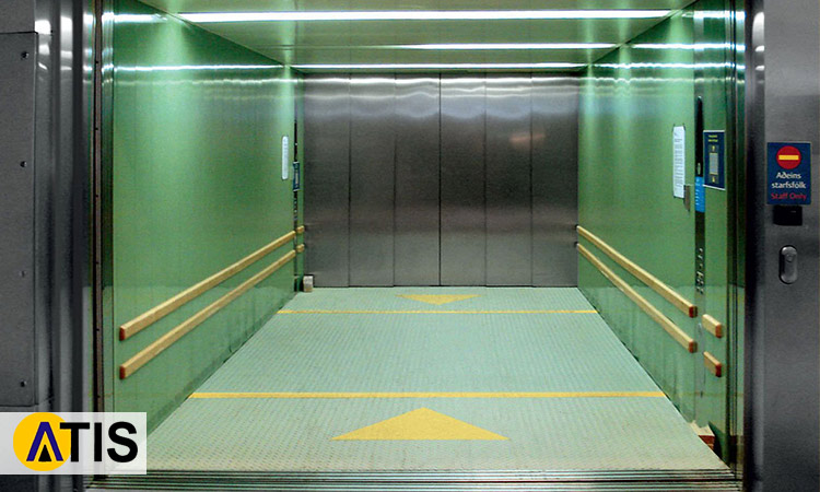 استفاده از آسانسورهای باربری در کارگاه‌ها برای افزایش بهره‌وری