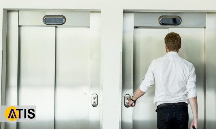 10 علت خرابی آسانسور