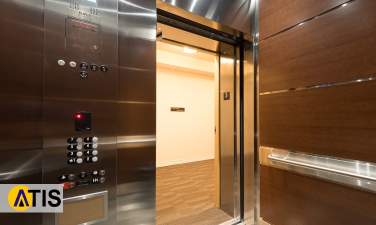 سرویس و نگهداری آسانسور های صنعتی